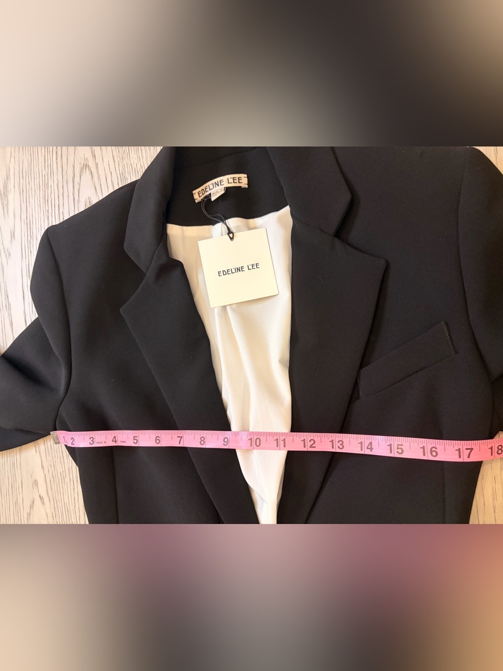 NWT LOLA JACKET In Black With Ruched Back Size 6US - Picture 12 of 13